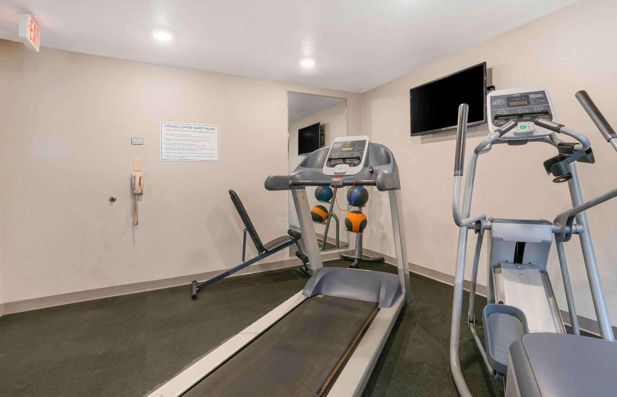 Extended Stay America Select Suites - Louisville - Airport Dış mekan fotoğraf