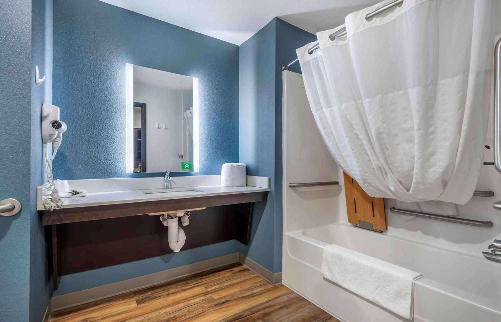 Extended Stay America Select Suites - Louisville - Airport Dış mekan fotoğraf