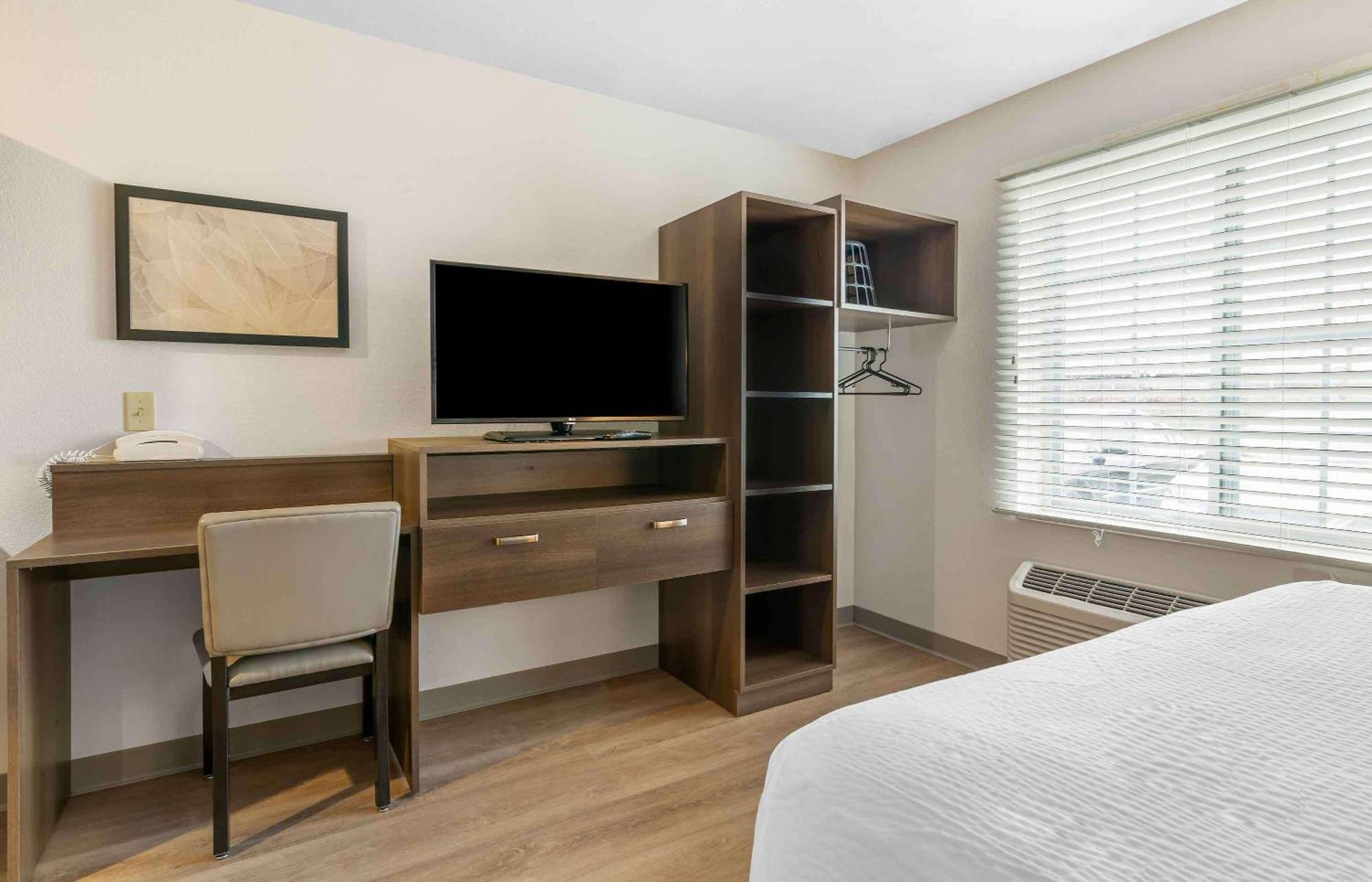 Extended Stay America Select Suites - Louisville - Airport Dış mekan fotoğraf